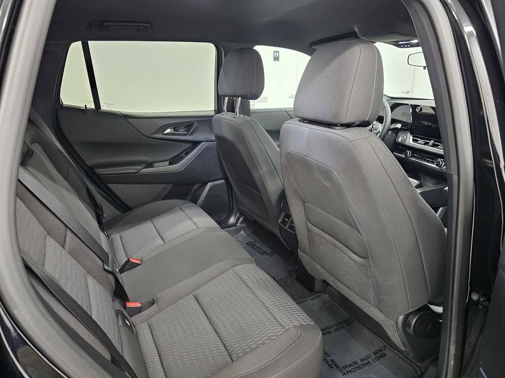 Used 2026 Chevrolet Equinox LT FWD image 23