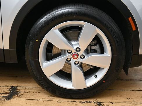Used 2023 Jaguar E-PACE SE AWD/4WD image 12