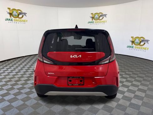 Certified 2023 Kia Soul LX w/ LX Technology Package FWD image 9