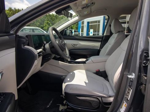 Certified 2026 Hyundai Tucson SE FWD image 7