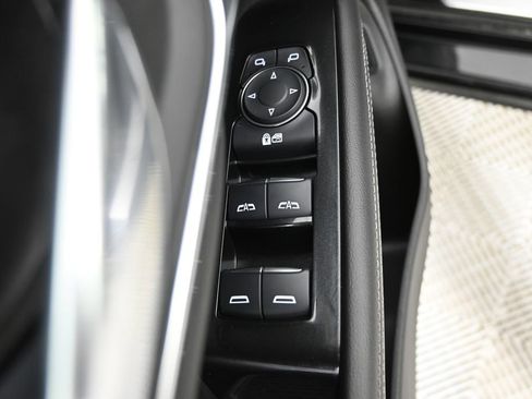 Used 2025 Cadillac CT4 Premium Luxury AWD/4WD image 19