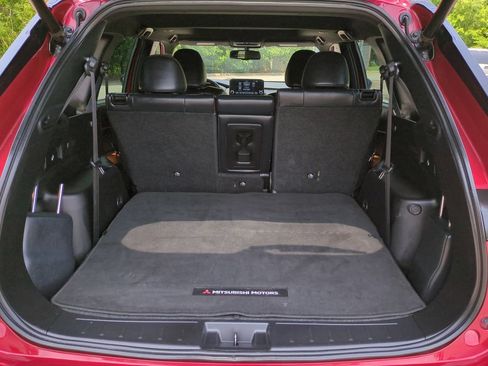 Used 2023 Mitsubishi Outlander SEL FWD image 13