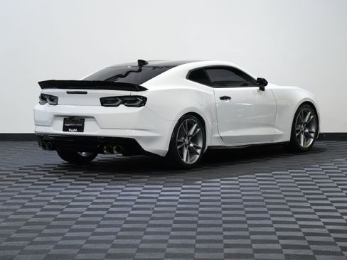 Used 2019 Chevrolet Camaro LS RWD image 6
