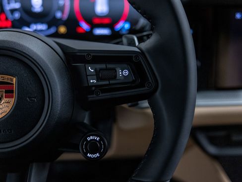 New 2026 Porsche Cayenne image 53