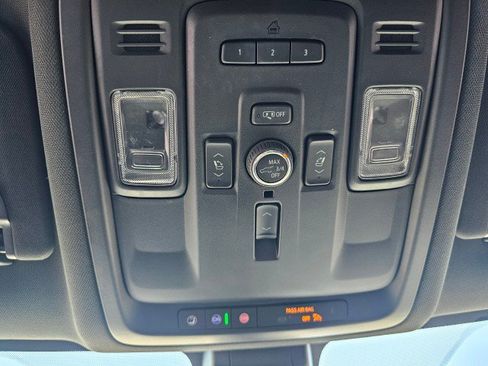 Used 2022 Chevrolet Suburban High Country w/ Max Trailering Package AWD/4WD image 40