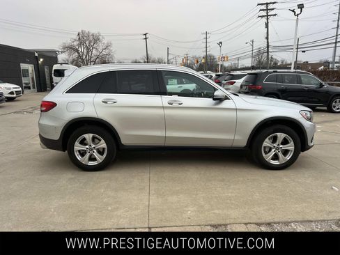 Used 2018 Mercedes-Benz GLC 300 4MATIC image 7
