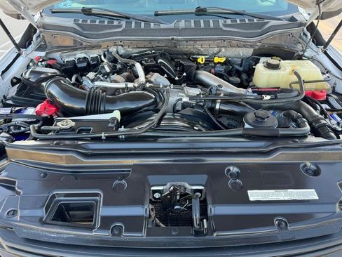 Used 2019 Ford F550 4x4 SuperCab Super Duty image 19
