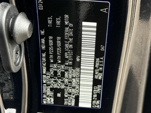 Used 2024 Toyota Sienna XLE Woodland Edition image 26