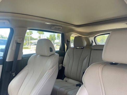 Used 2023 Acura MDX SH-AWD w/ Advance Package image 7