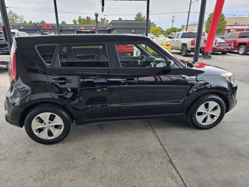 Used 2015 Kia Soul FWD image 7