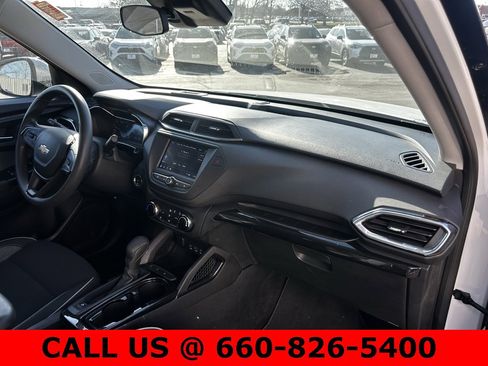 Used 2023 Chevrolet TrailBlazer LT image 11