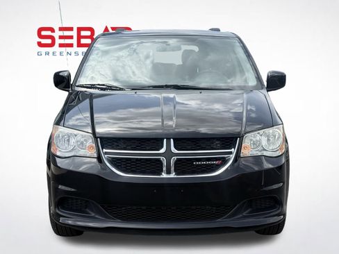 Used 2013 Dodge Grand Caravan SXT FWD image 3
