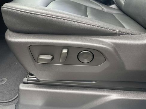 Used 2025 GMC Sierra 1500 SLT image 27