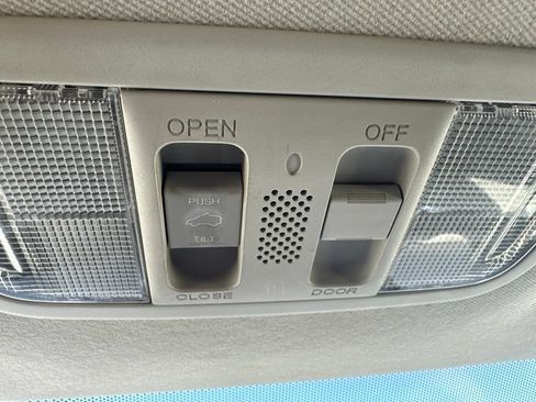 Used 2017 Honda HR-V EX image 19