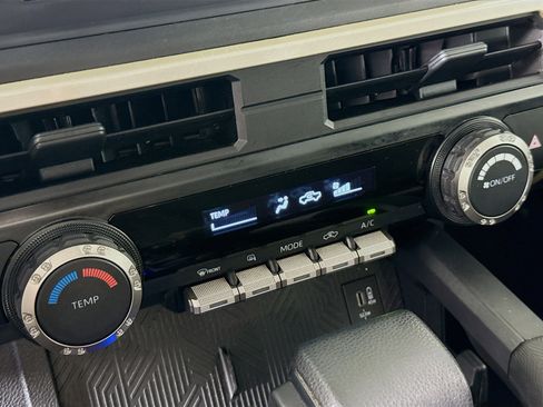 Used 2025 Toyota Tacoma SR image 19