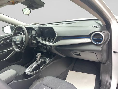 Used 2024 Chevrolet Trax LS FWD image 10