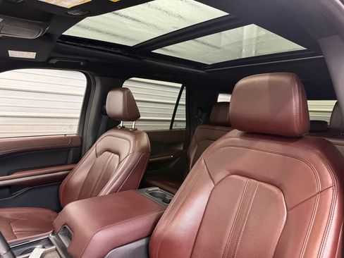 Used 2022 Ford Expedition Max Limited AWD/4WD image 12