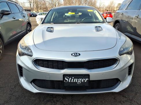Used 2019 Kia Stinger Premium image 4