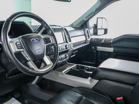 Used 2020 Ford F250 Lariat w/ Lariat Ultimate Package image 27