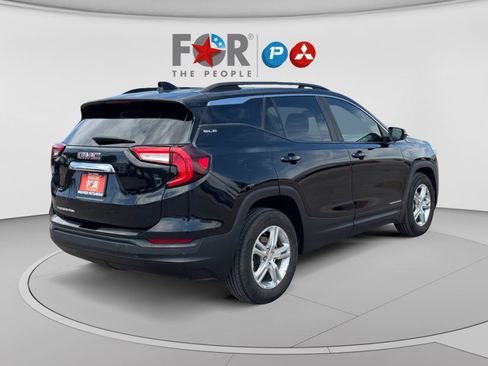 Used 2022 GMC Terrain SLE w/ Driver Convenience Package FWD image 5