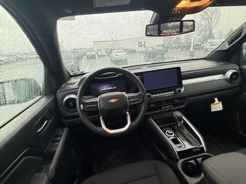 Used 2025 Chevrolet Colorado LT w/ Advanced Trailering Package image 8