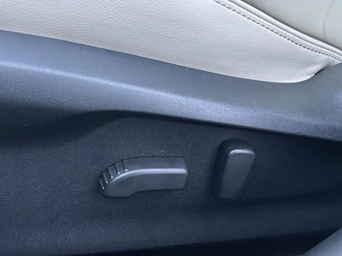 Used 2021 Subaru Impreza 2.0i Limited image 14