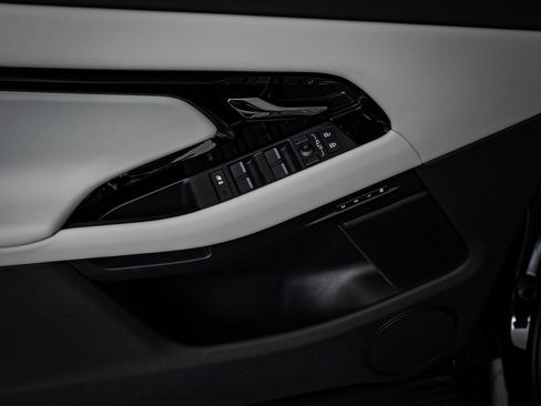 New 2026 Land Rover Range Rover Evoque S image 26