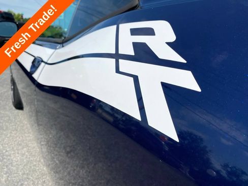 Used 2013 Dodge Challenger R/T RWD image 8
