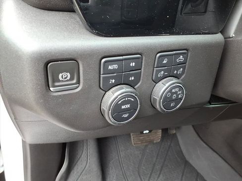 Used 2023 Chevrolet Silverado 1500 High Country w/ High Country Premium Package image 25