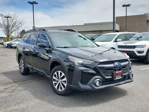 Used 2023 Subaru Outback Premium AWD/4WD image 2