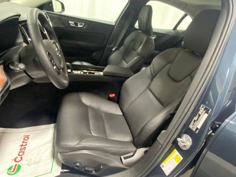 Used 2025 Volvo S60 B5 Plus AWD/4WD image 11