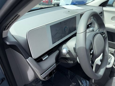 Used 2024 Hyundai Ioniq 5 SE image 11