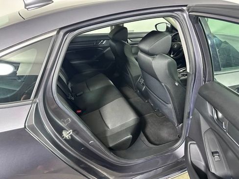 Used 2019 Honda Accord EX image 11