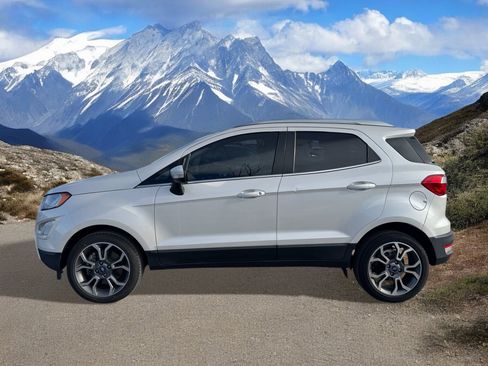 Used 2018 Ford EcoSport Titanium image 2