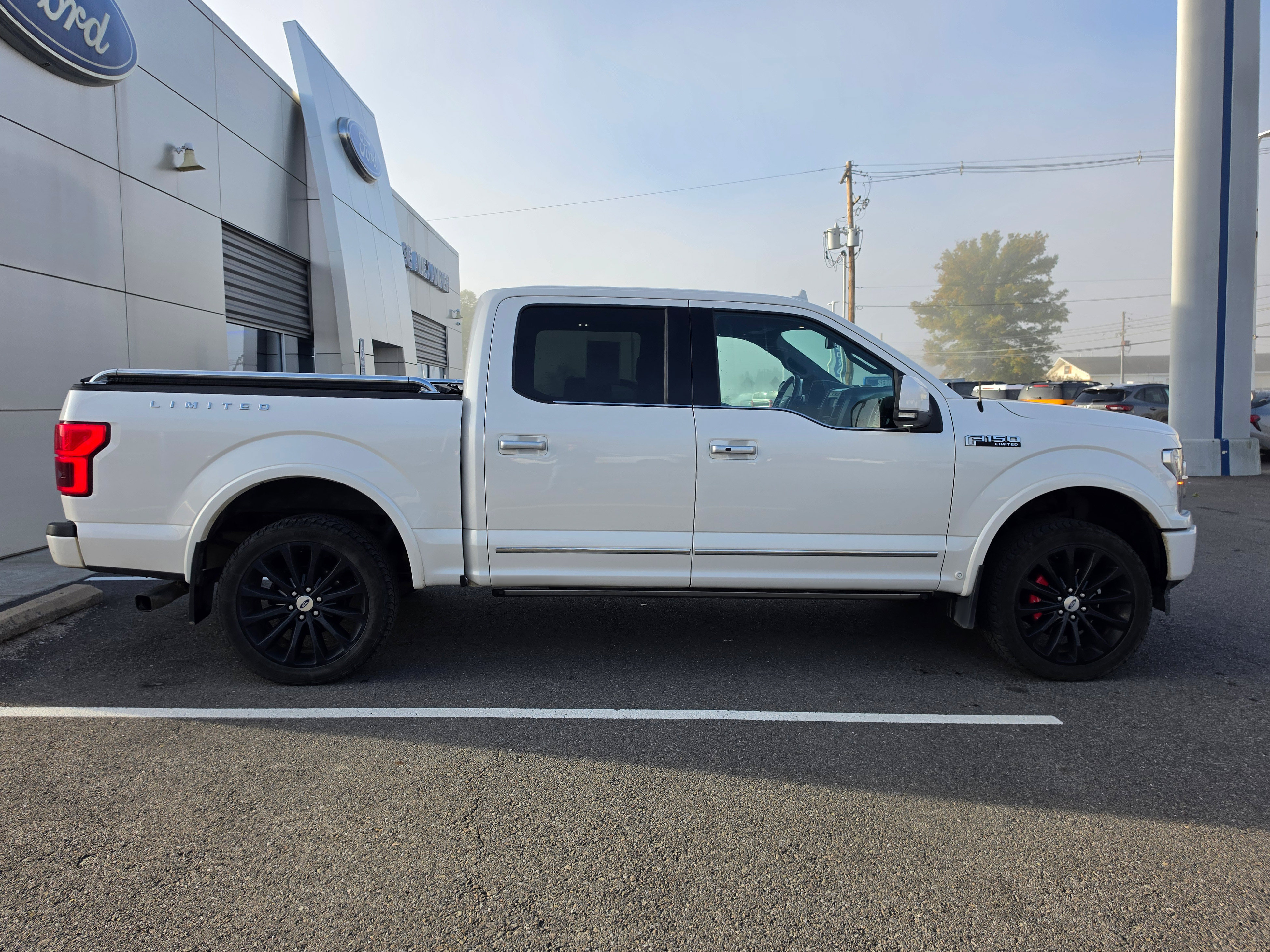 Used 2018 Ford F150 Limited w/ Trailer Tow Package AWD/4WD image 2