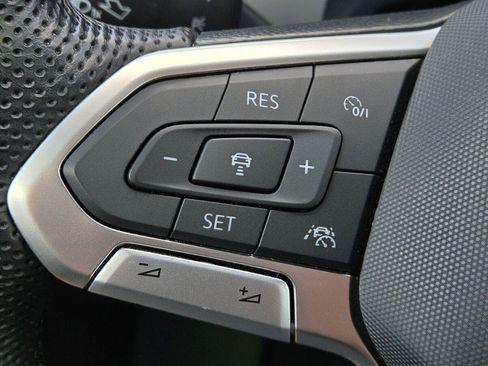 Used 2023 Volkswagen Atlas Cross Sport SEL Premium R-Line AWD/4WD image 30