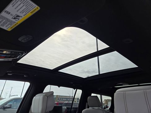New 2026 Jeep Grand Wagoneer Summit w/ Rear Seat Video Group I AWD/4WD image 25
