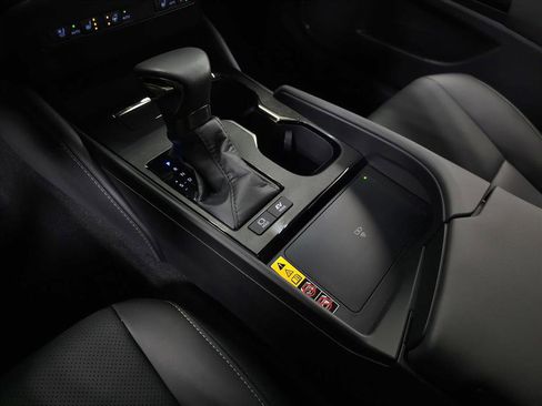 Certified 2025 Lexus ES 300h w/ Premium Package image 27