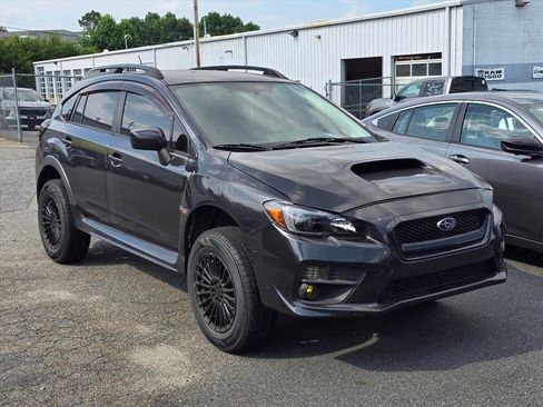 Used 2017 Subaru Crosstrek 2.0i Premium AWD/4WD image 5