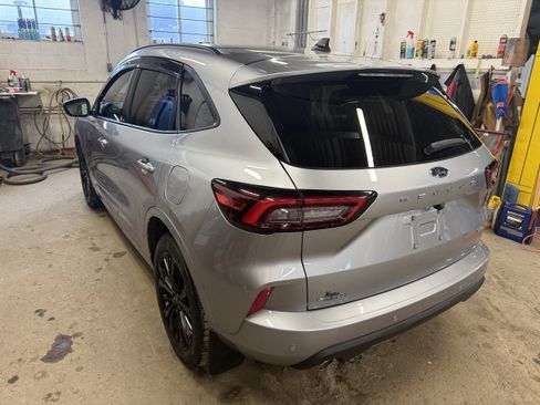 Used 2023 Ford Escape ST-Line Elite image 6