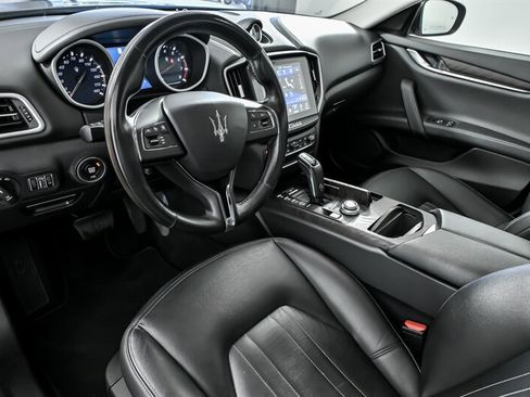 Used 2019 Maserati Ghibli S image 19