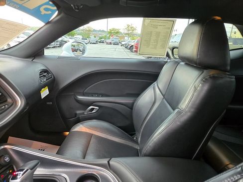 Used 2018 Dodge Challenger GT w/ Driver Convenience Group AWD/4WD image 26