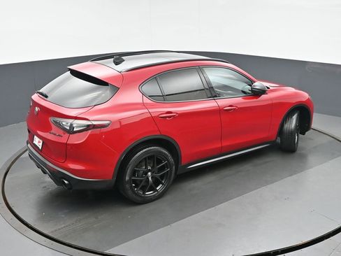 Used 2021 Alfa Romeo Stelvio Ti Sport AWD/4WD image 34