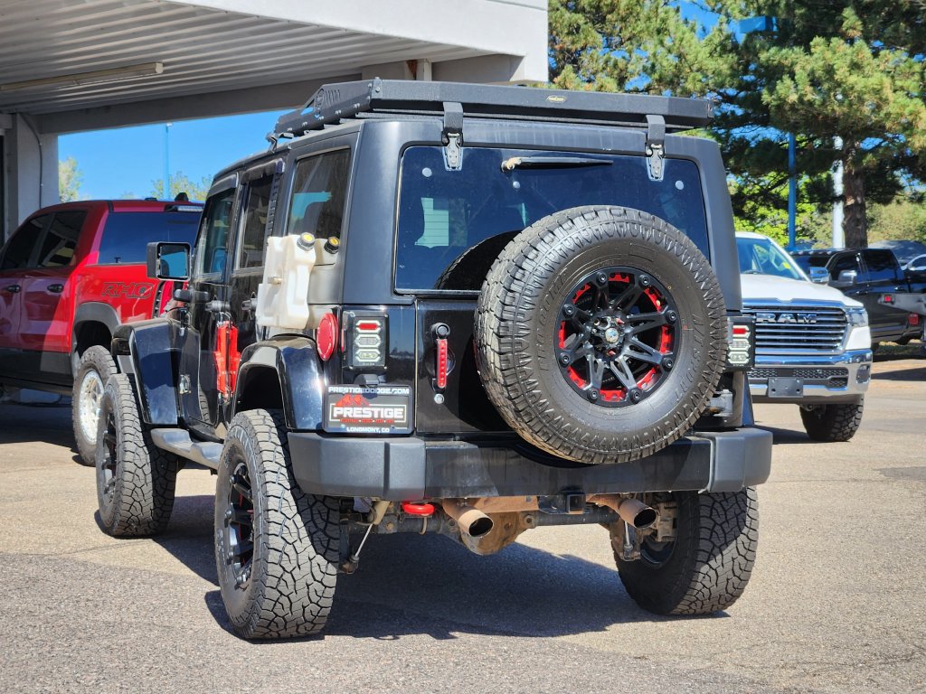 Used 2017 Jeep Wrangler Unlimited Sahara w/ Connectivity Group AWD/4WD image 3