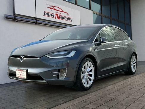 Used 2016 Tesla Model X Performance image 6