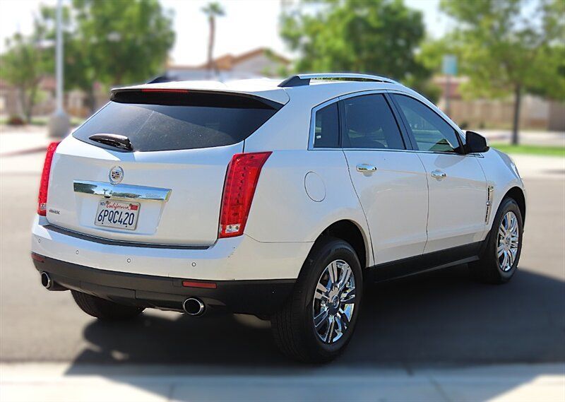 Used 2011 Cadillac SRX Luxury FWD image 6