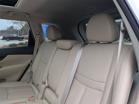 Used 2020 Nissan Rogue SL w/ Premium Package image 27