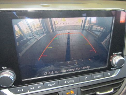 Used 2024 Nissan Altima 2.5 SV image 22