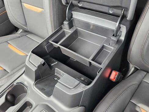 New 2026 GMC Sierra 1500 AT4 w/ AT4 Premium Package AWD/4WD image 32