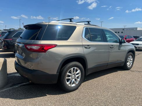 Used 2018 Chevrolet Traverse LT AWD/4WD image 3